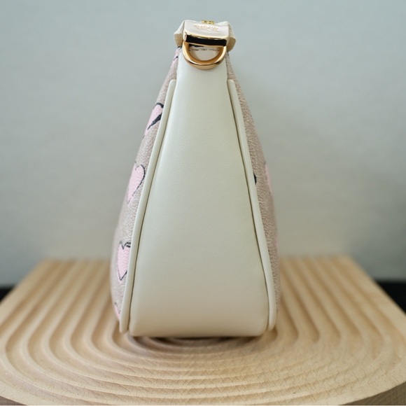 Coach Tan and Pink Heart Shoulder Bag - Picture 5 of 6